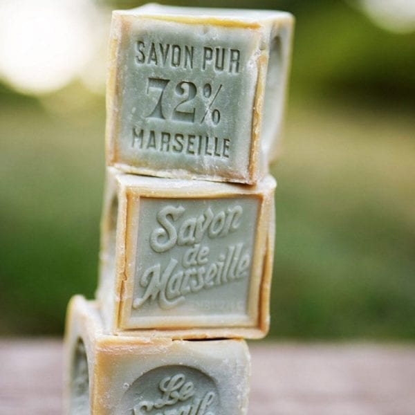 Détachant-bloc de savon de Marseille