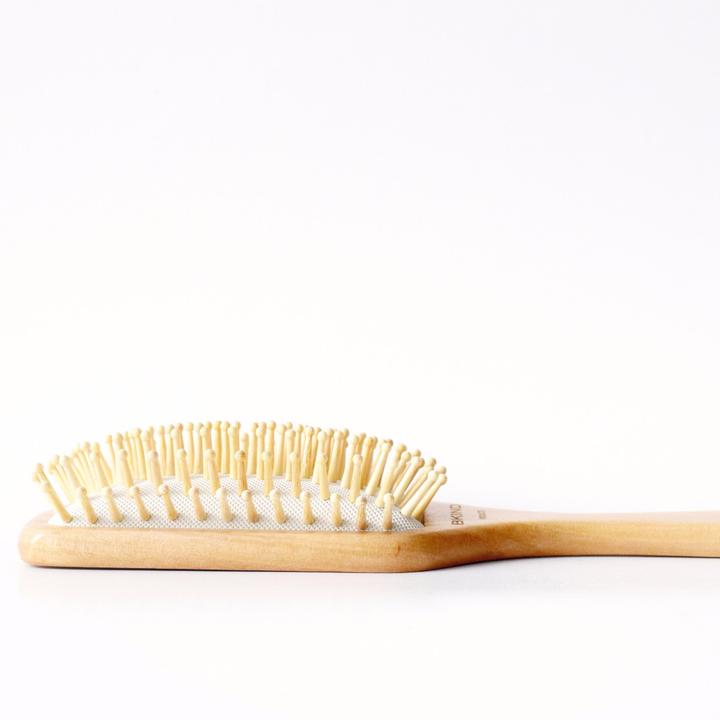 Brosse à cheveux en bambou
